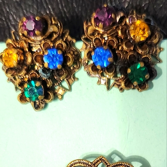 West Germany gold tone filigree multi color gorgeous brooch w matching earrings! - Picture 6 of 16
